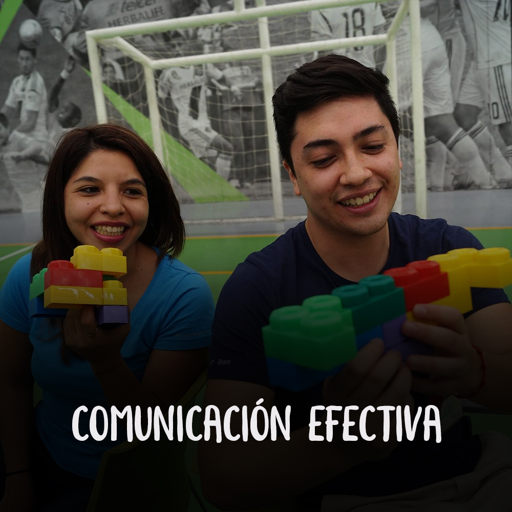 amigos jugando